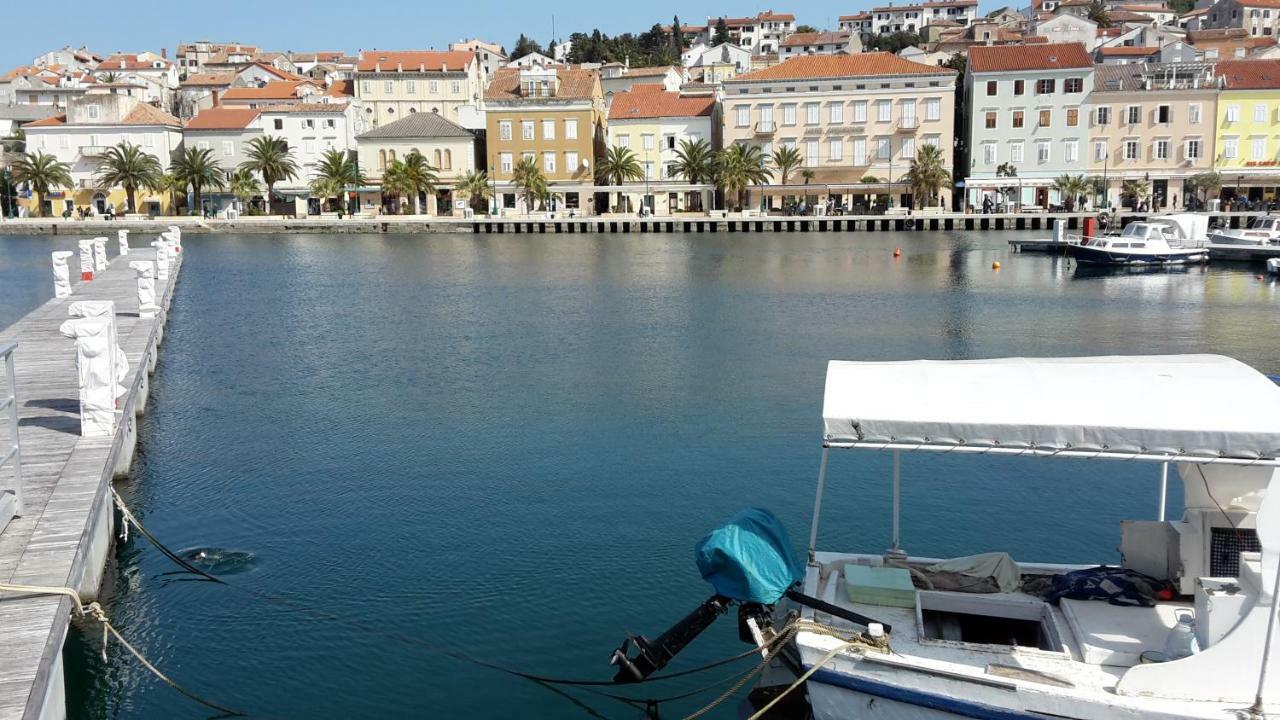 Season4All Apartments Mali Lošinj Екстериор снимка