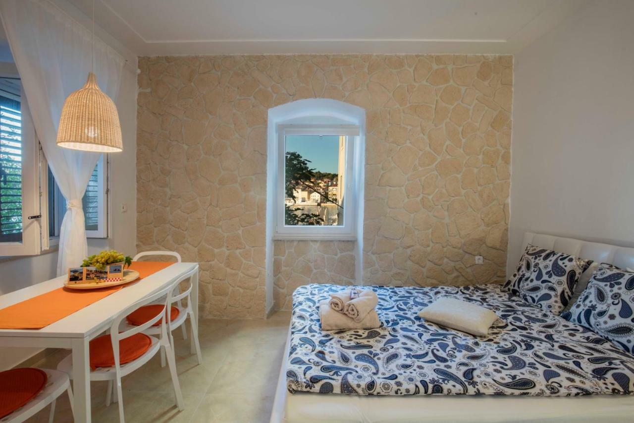 Season4All Apartments Mali Lošinj Екстериор снимка